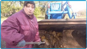 ЗАСТАВИЛ ТЁШУ ЧИСТИТЬ НАВОЗ, ЖИЗНЬ В ДЕРЕВНЕ