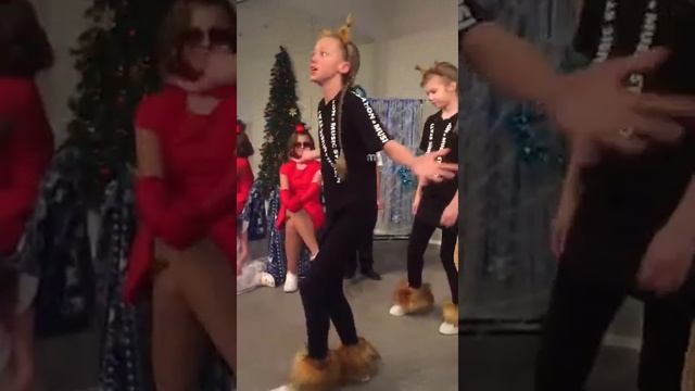 Новогодняя сказка - эпизод 2 смотреть онлайн