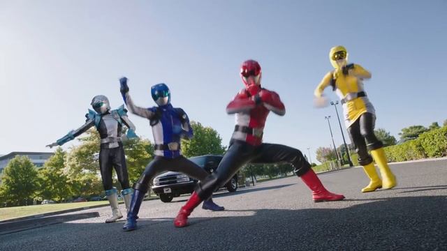 It's Morphin Time! - Power Rangers Beast-X King Morphers смотреть онлайн