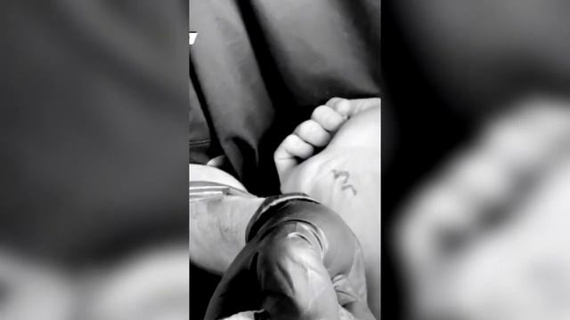 ALEJANDRO SPEITZER revela su NUEVO TATUAJE DEDICADO a ¿ESTER EXPÓSITO? смотреть онлайн