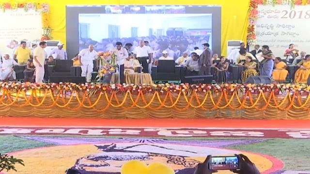 Janmabhumi Program By Hon'ble AP CM at Bobbili, Vijayanagram Dist Live 5-01-2018 смотреть онлайн