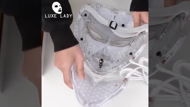 LUXE LADY LED THERAPY MASK смотреть онлайн