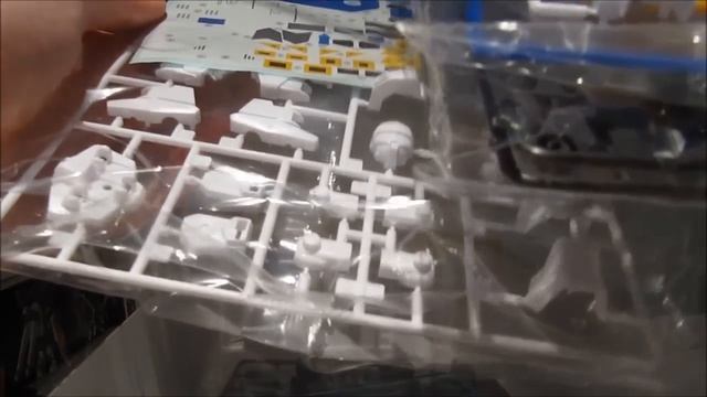 New Loot: Gundam Thunderbolt, F90, 1/60 V2, Blue Destiny and more смотреть онлайн