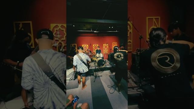 Radikal Band - EVOLUSI | jamming смотреть онлайн
