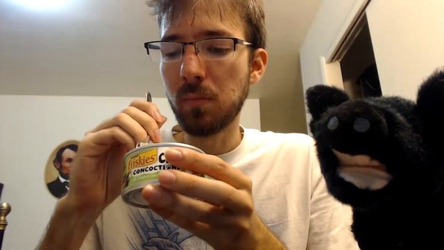 Human Reviews Pet Food: Friskies Cat Concoctions - Chicken in Creamy Crabby Sauce смотреть онлайн