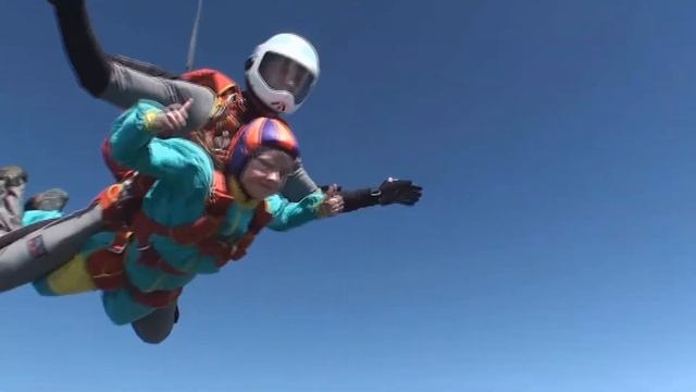 SKYDIVE SOFIA TANDEM JUMP смотреть онлайн