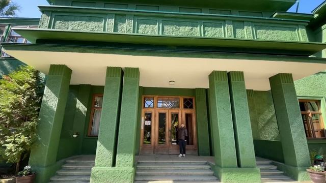 Дача Сталина в Сочи.