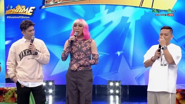 Vice Ganda shares that Ion didn't like his outfit of the day | It's Showtime смотреть онлайн