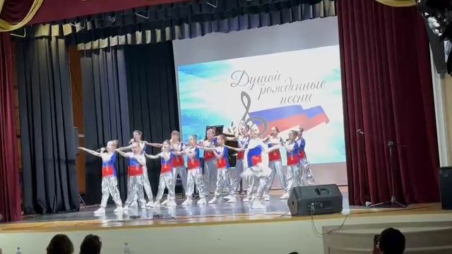 наше выступление в Краски радуги я в первой линии смотреть онлайн