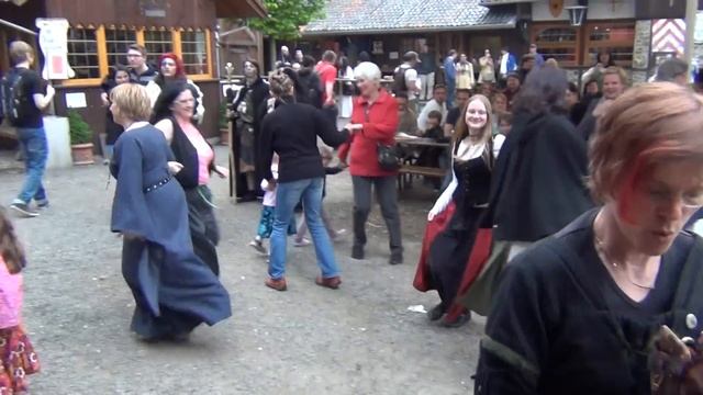 Fabula - Tanz der wilden Weiber (Satzvey 19.05.13) смотреть онлайн