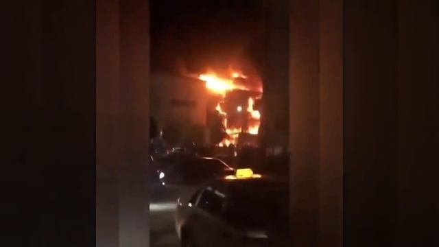 Пожар в гранд- парке в Грозном смотреть онлайн