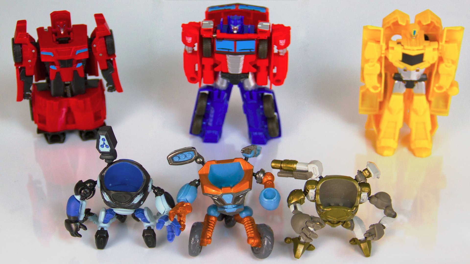 Автоботы Трансформеры нашли запчасти от Ready 2 Robot. смотреть онлайн