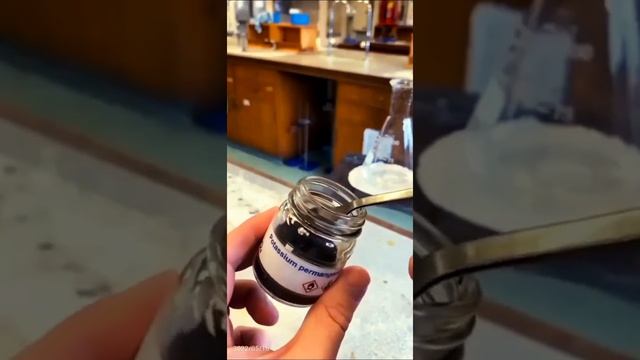 |Reaction of H2O2+KMnO4|Chemistry Experiment||SAISHMA'S EduZone- 13| смотреть онлайн