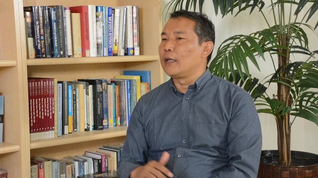 Interview With Saw Kapi: CRPH Explained in Karen смотреть онлайн