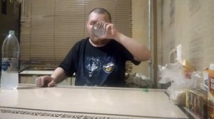 Пьем воду залпом
