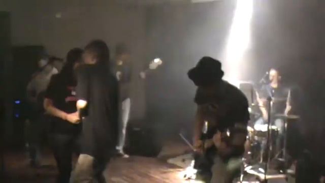 Flatout - Song 2 (Koncert live 7/15) смотреть онлайн