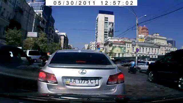 Два Лексуса, явная автоподстава смотреть онлайн