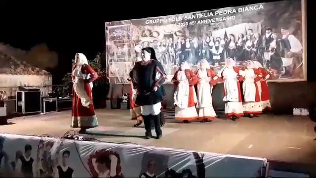su Dillaru, gruppo folk Santa Barbara di #macomer смотреть онлайн