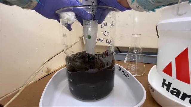 Silver Nitrate to Pure Silver Bar With Lye and Sugar смотреть онлайн