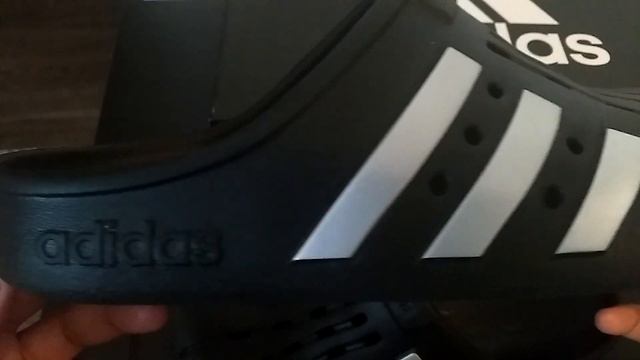 Adidas Adilette Clogs смотреть онлайн