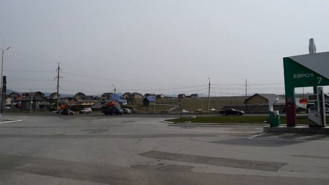 Заправился с праздничным пробегом смотреть онлайн