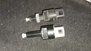 Как заменить датчик педали тормоза Lada Granta 2011-2018 г.