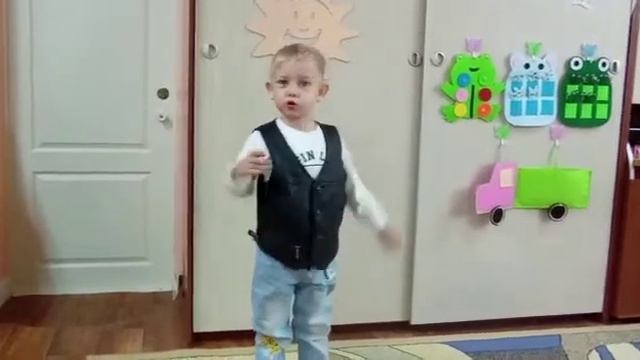 Стихотворение "Пора на работу" смотреть онлайн