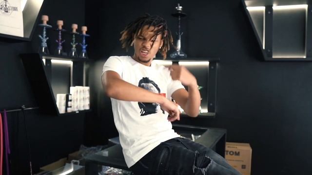 Crazy M - Different (Dir. by @jonasherzog_) смотреть онлайн