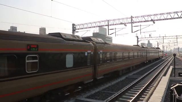 台鐵 125次 東武彩繪PP 自強號 台中站 開車 смотреть онлайн