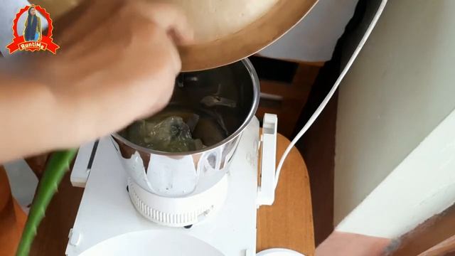 DIY Hair Serum To Reduce HAIR FALL, DAMAGE & FRIZZ Instantly | Homemade Aloe vera Hair Growth Serum смотреть онлайн