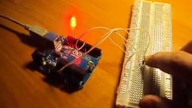 Демонстрация по Arduino, — Кнопки, PWM. смотреть онлайн