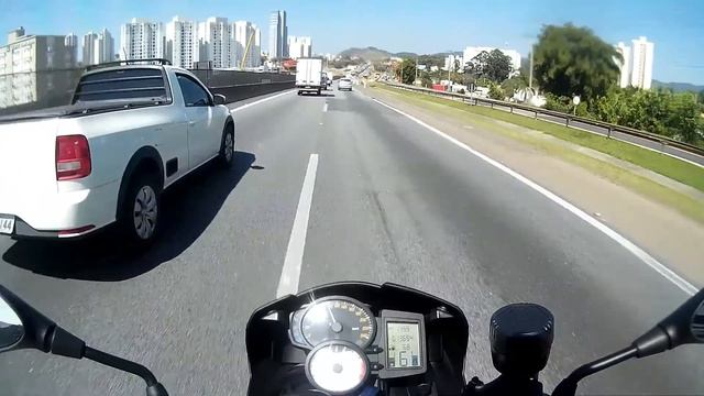 Flanelinhas "exigindo" dinheiro, Acelerando na Bandeirantes e Festival do "Tiozão" - KLE621 смотреть онлайн