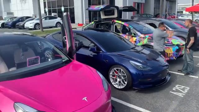Самые крутые модификации Tesla в мире вашему вниманию. смотреть онлайн