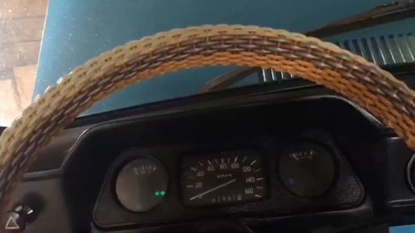 Пытаюсь завести Запорожец после зимнего простоя.Выехал в город  на Запорожце!