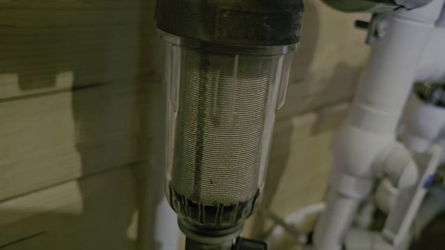 Как выполнить обратную промывку фильтра грубой очистки воды. #сезонконтентаRUTUBE смотреть онлайн