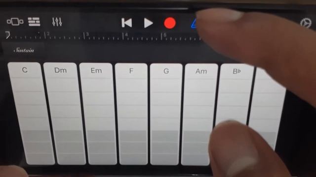 How to Play Garageband using your iPhone | Snippet TV смотреть онлайн