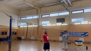 Нападающий удар в волейболе. Выход под мяч. Упражнения на тренажере для подачи мячей