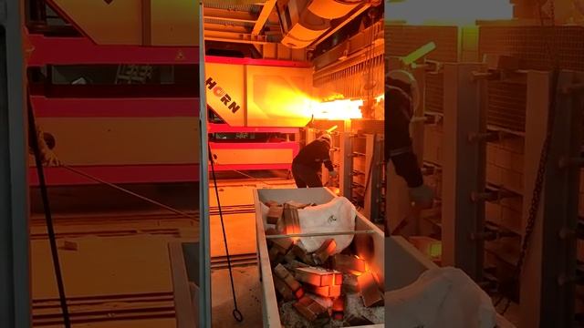 горящий кирпич))) смотреть онлайн