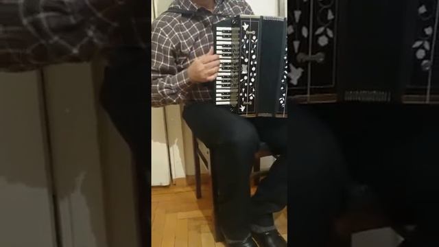 Qarmon ustasi Rehman Naxcivanli. Stolbov Vyatka. Tel: (+994)50 519-66-22 смотреть онлайн