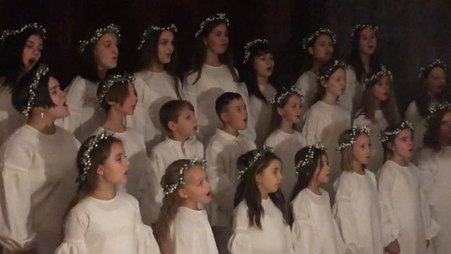 хор DYVO / ОЙ, НА ГОРІ ДРЕВО / Київ смотреть онлайн