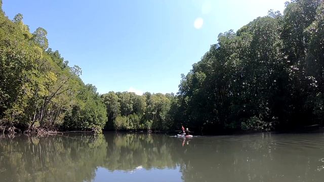 [4SUP.CZ] Do džungle na paddleboardu, Thajsko, ostrov Tarutao смотреть онлайн