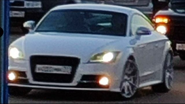 Audi TT суперкар смотреть онлайн