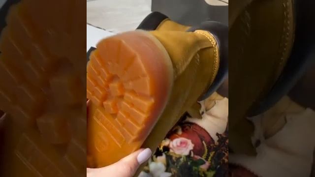 Timberland Classic рыжие без меха смотреть онлайн