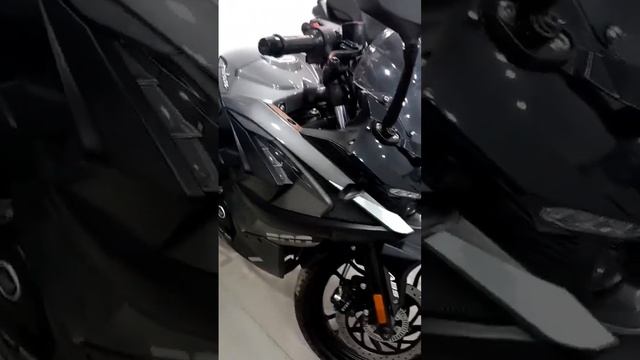 bajaj pulsar RS 200 look.. смотреть онлайн