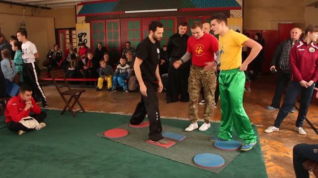 Выступление ученика школы "Врата" на Чемпионате Украины по Кунгфу 2018 (в\к до 71 кг, поединок 1). смотреть онлайн
