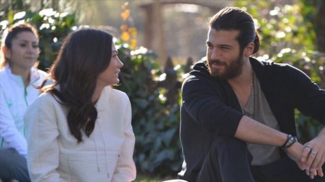 Impactante declaración de Can Yaman: No venderé mi casa porque cuando me case смотреть онлайн