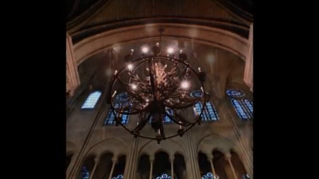 Cathedrále Notre Dame de Paris смотреть онлайн