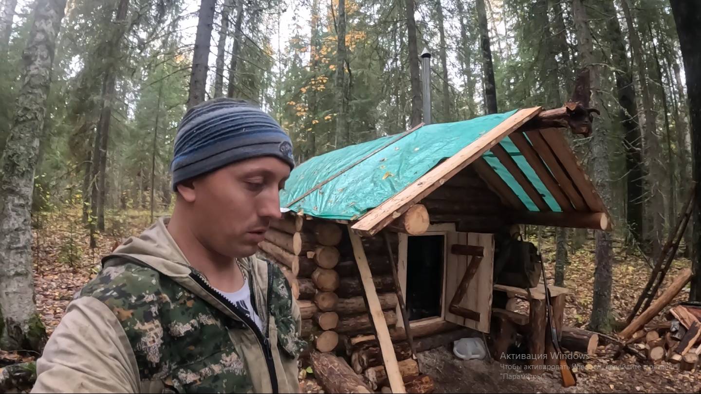 Строительство промысловой избы! Избушка оживает! Первый дымок из трубы! смотреть онлайн