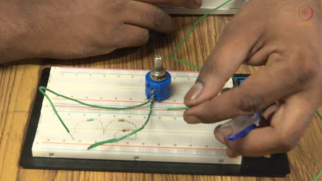 Lab 3 - Wheatstone Bridge Circuit and RC Circuits on a Breadboard Design & Testing of Wheat - 1 смотреть онлайн