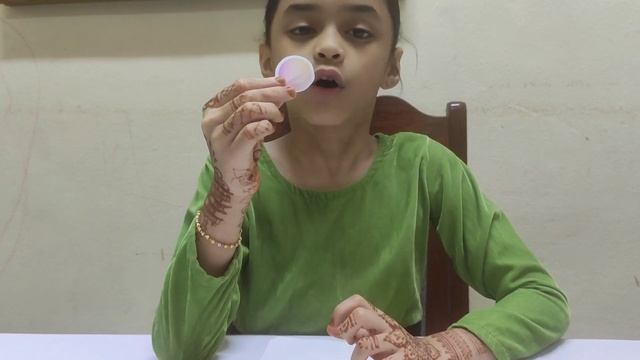 Easy Homemade Stickers | Amina's World. смотреть онлайн